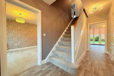 4 bedroom detached house to rent, Shorthorn Drive, Whitehouse Park