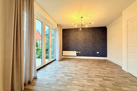 4 bedroom detached house to rent, Shorthorn Drive, Whitehouse Park