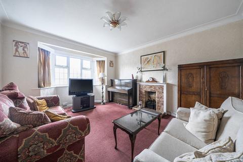 3 bedroom detached house for sale, Russell Green Close, West Purley