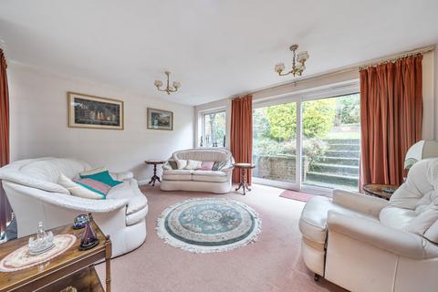 3 bedroom detached house for sale, Russell Green Close, West Purley