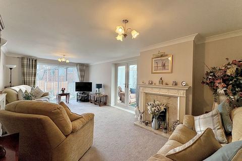 undefined, Tynedale Crescent, ETTINGSHALL PARK, WV4 6RH