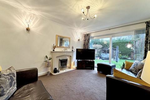 undefined, Melford Close, SEDGLEY, DY3 3QU