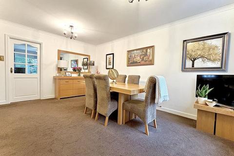 undefined, Melford Close, SEDGLEY, DY3 3QU
