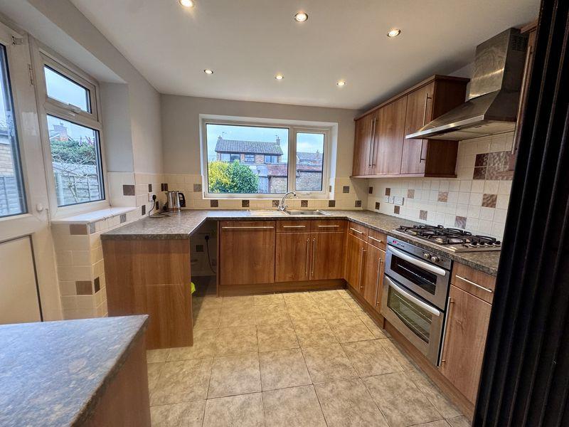 Dining kitchen