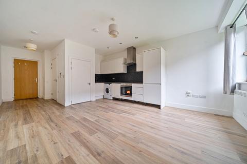Studio to rent, Godalming GU7