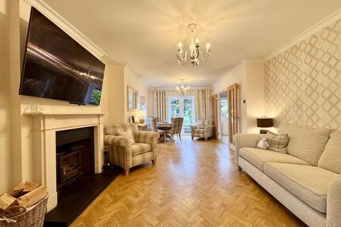 4 bedroom character property for sale, Lynwood Cottage, Little Aston Lane, Four Oaks, Sutton Coldfield, B74 3UA