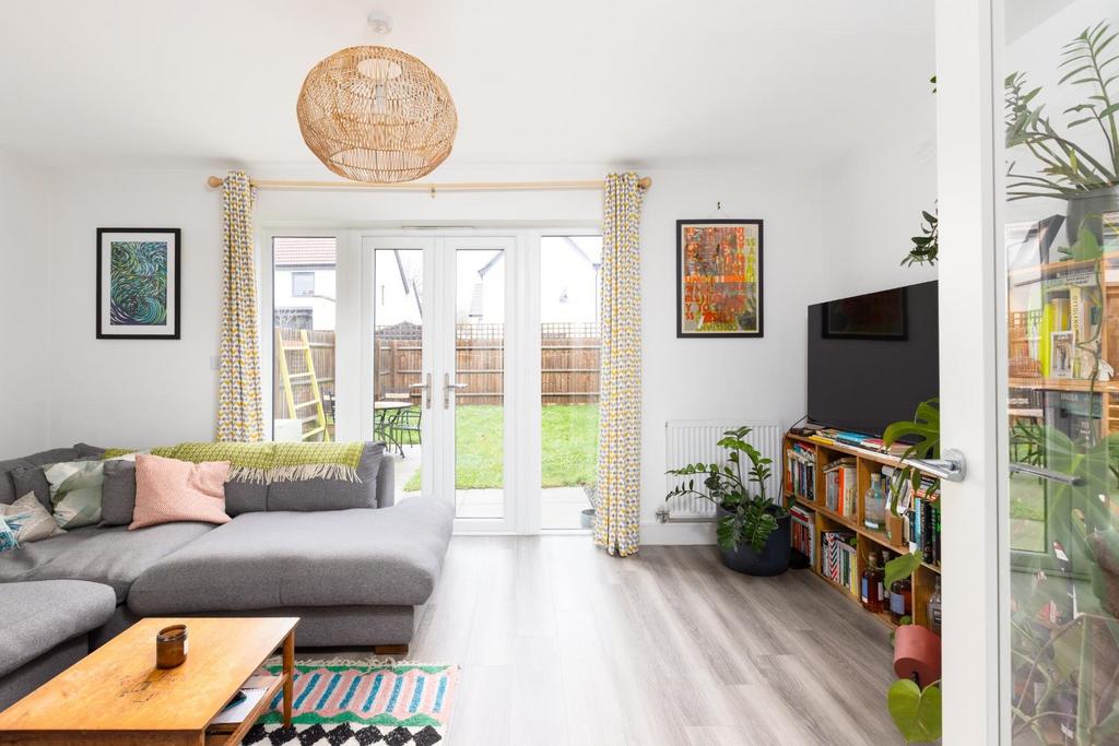 27 Mayors Road, BS49--16.jpg