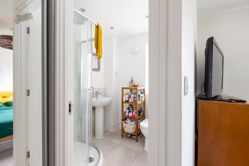 27 Mayors Road, BS49--7.jpg