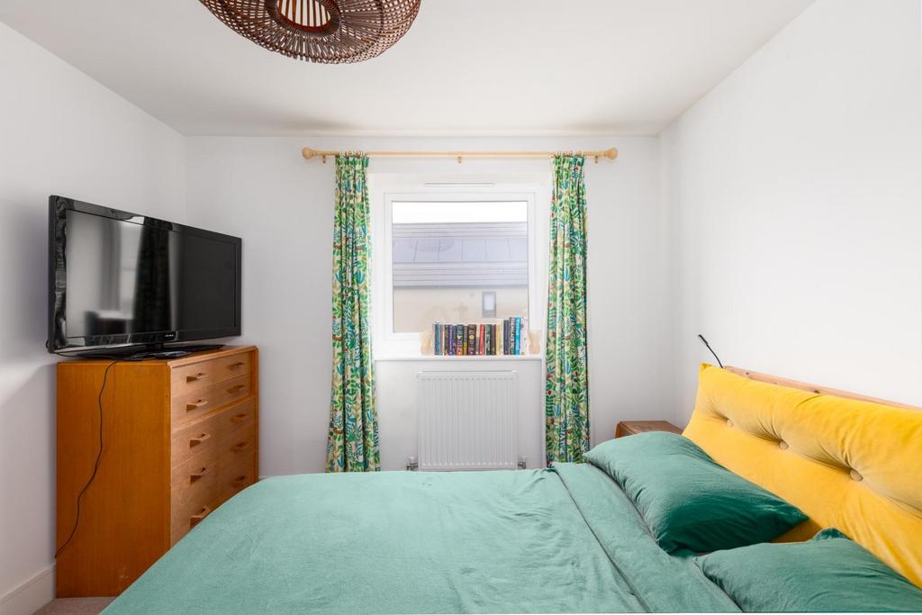 27 Mayors Road, BS49--4.jpg