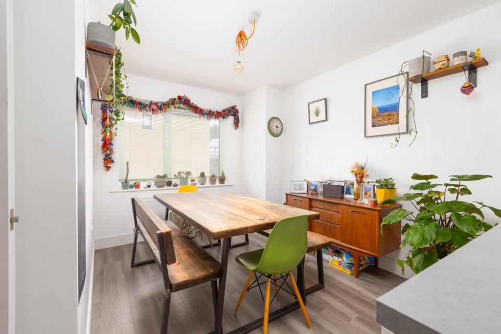 27 Mayors Road, BS49--23.jpg
