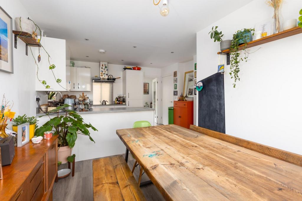 27 Mayors Road, BS49--24.jpg