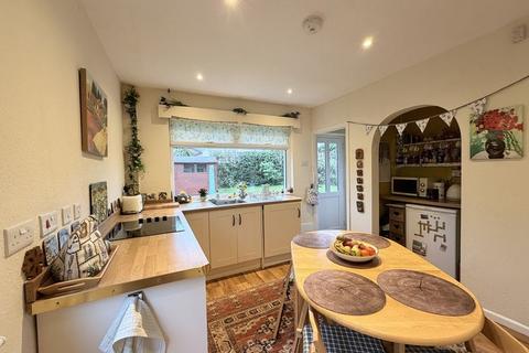 2 bedroom detached bungalow for sale, Capel-Ed Lane, Penperlleni