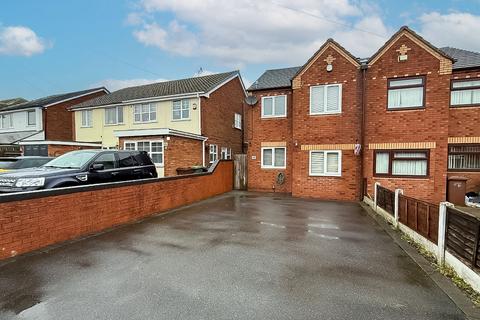 3 bedroom semi-detached house for sale, High Street, Clayhanger