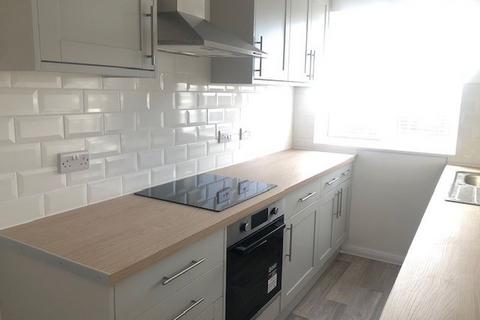 2 bedroom apartment to rent, Brighton Road, Lancing