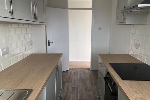 2 bedroom apartment to rent, Brighton Road, Lancing