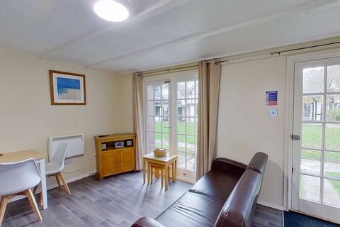 undefined, 30 Tudor Court, Tolroy Manor