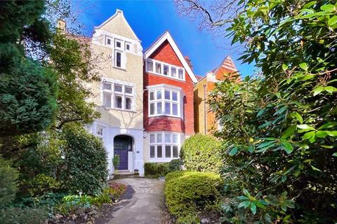 3 bedroom apartment for sale, Shepherds Hill, Highgate London N6