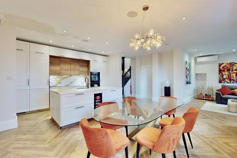 3 bedroom apartment for sale, Shepherds Hill, Highgate London N6