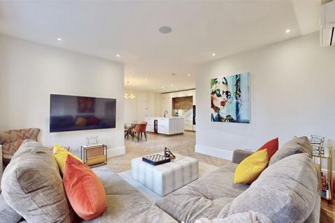 3 bedroom apartment for sale, Shepherds Hill, Highgate London N6
