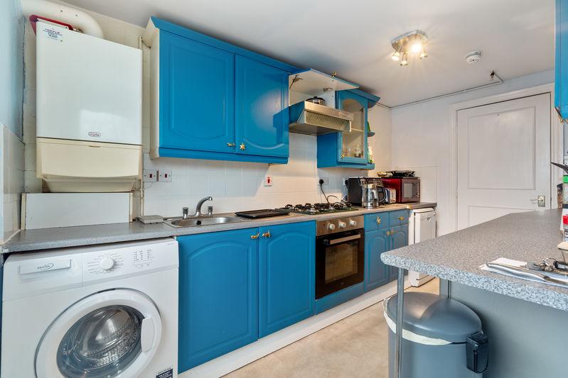 Flat 4, 11 Mount...