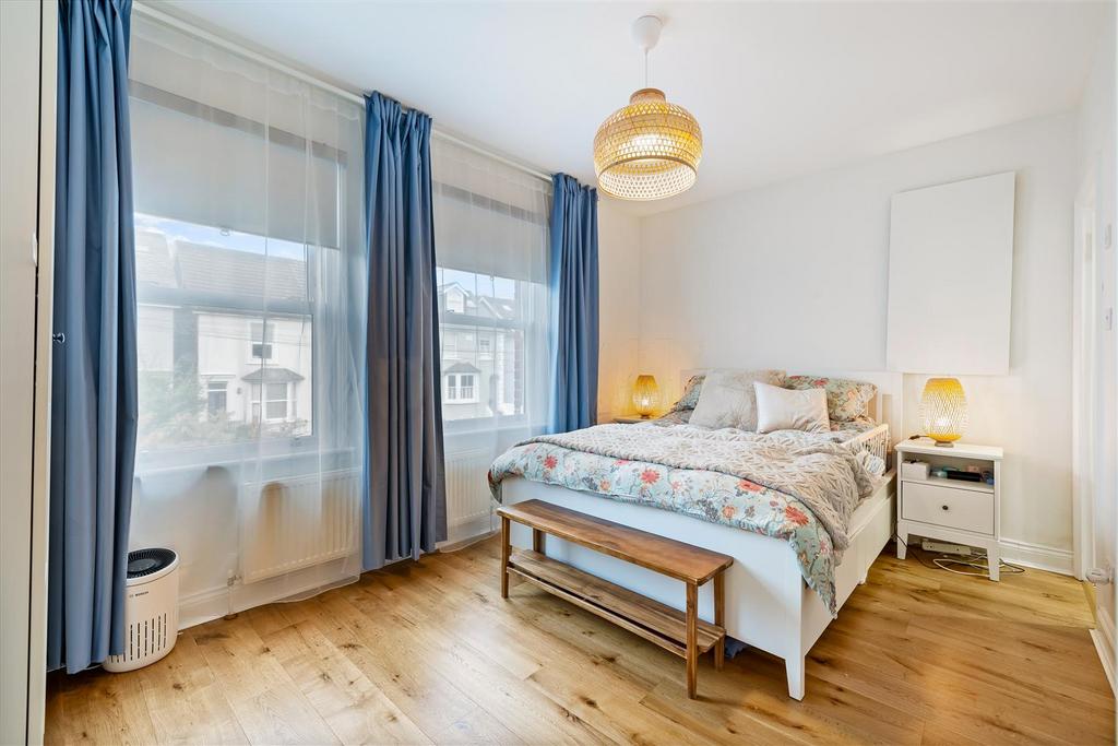 76 B Earlsbrook Road Full Res-6.jpg