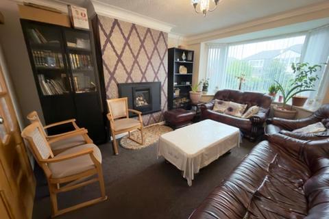 3 bedroom semi-detached house for sale, Woodside View, Cottingley, Bingley, BD16