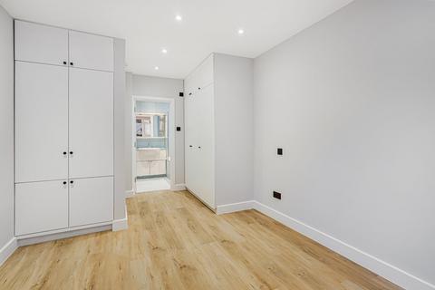2 bedroom flat for sale, Finborough Road, Chelsea, London