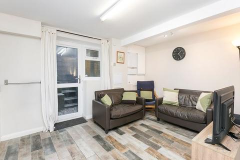 2 bedroom apartment for sale, Birdhurst Road, South Croydon