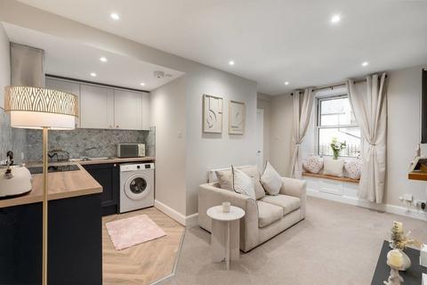1 bedroom apartment for sale, 19 Biggiesknowe, Peebles, EH45 8HS