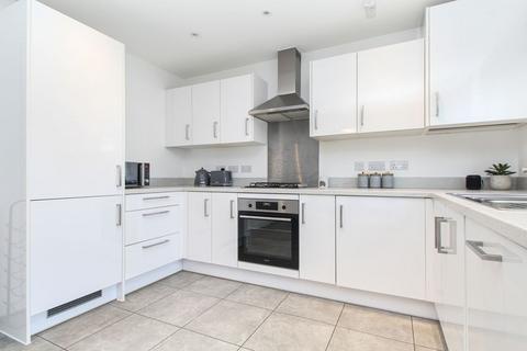 3 bedroom semi-detached house for sale, Halton Place, Bedford MK42