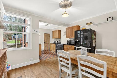 3 bedroom semi-detached house for sale, Brox Road, Chertsey KT16