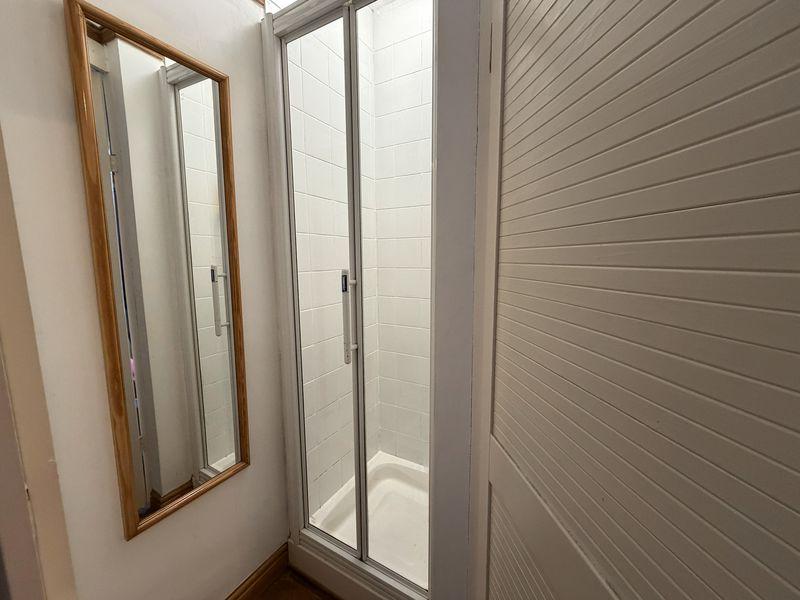 En Suite Shower