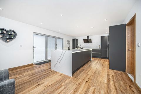 5 bedroom detached house for sale, Station Road, Lochgelly