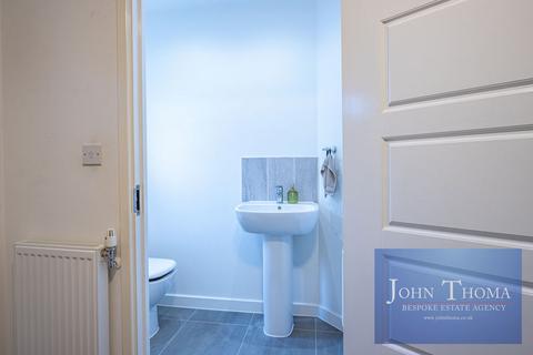 undefined, Ash Road, Chigwell IG7