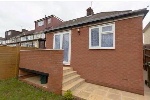 4 bedroom semi-detached house to rent, Tokyngton Avenue, Wembley HA9