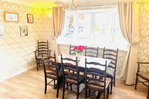 3 bedroom detached house for sale, St. Johns Avenue, Kingsthorpe, Northampton NN2