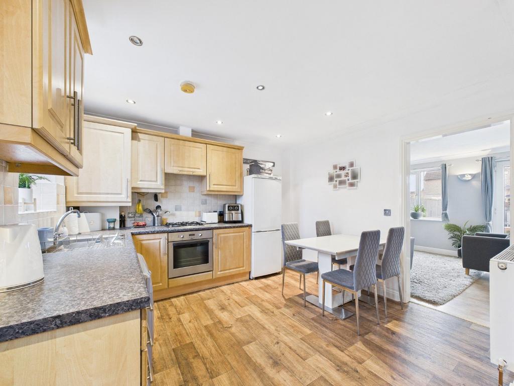 Kitchen/Dining Area