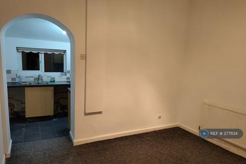2 bedroom terraced house to rent, Brookshaw Street, Bury, BL9