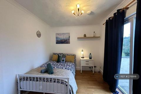 undefined, Pellew Road, Falmouth, TR11