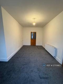 2 bedroom flat to rent, St. Julien Gardens, Wallsend, NE28