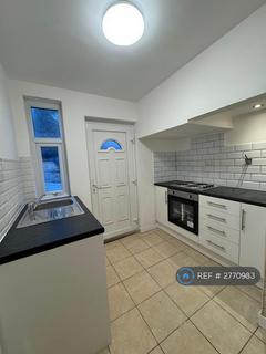 2 bedroom flat to rent, St. Julien Gardens, Wallsend, NE28