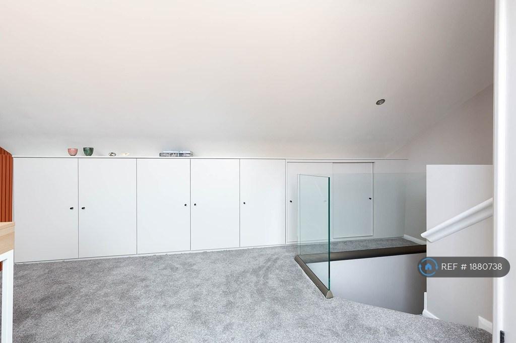Room 5