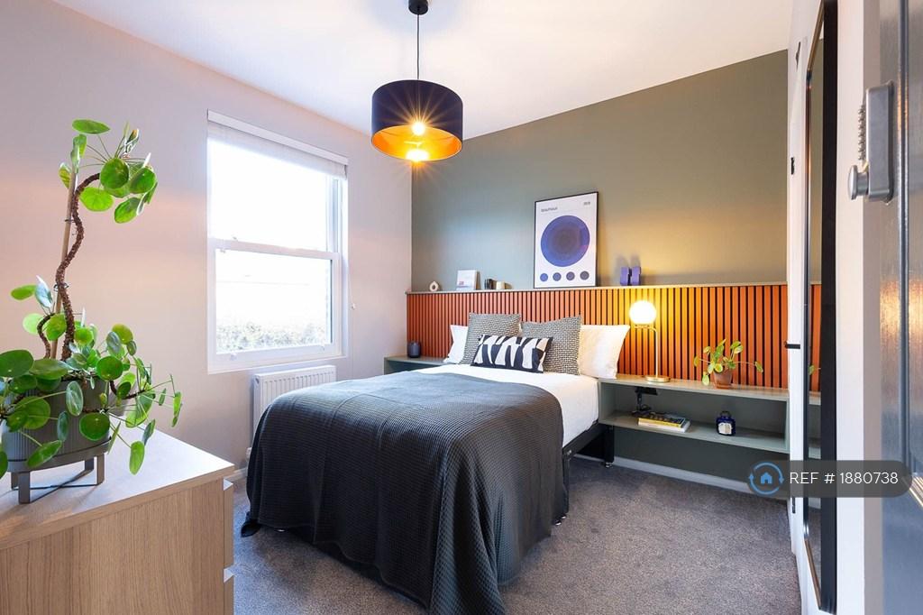 Room 1 /3