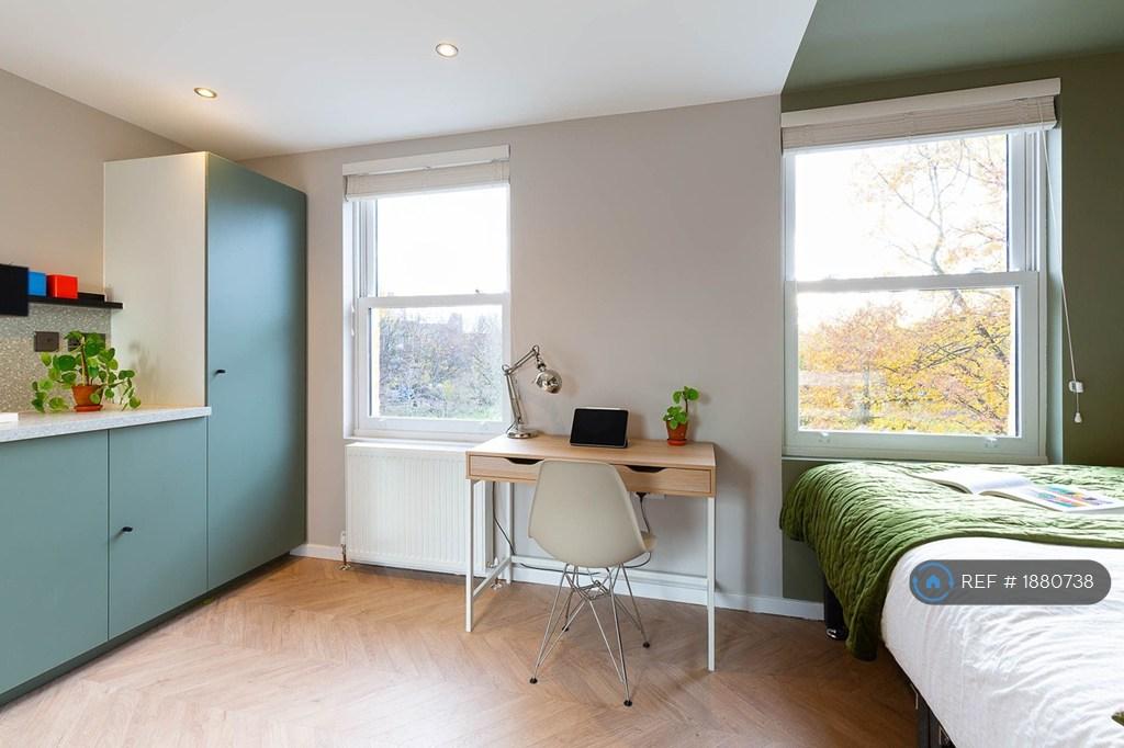 Room 4