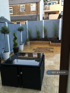 undefined, St. Peters Street, South Croydon, CR2
