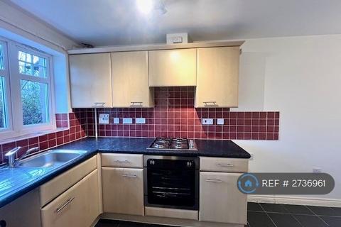 2 bedroom terraced house to rent, Redwood Drive, Crewe, CW1
