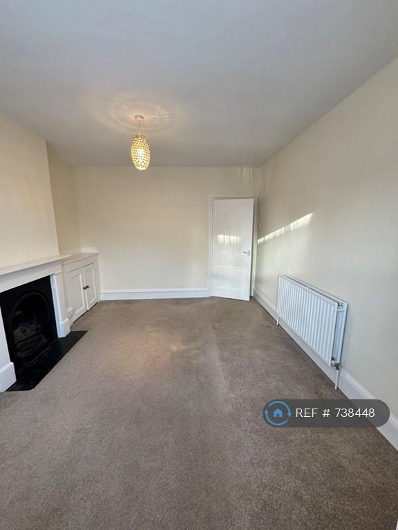 Living Room (Front)