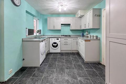 undefined, Hale End, Romford RM3