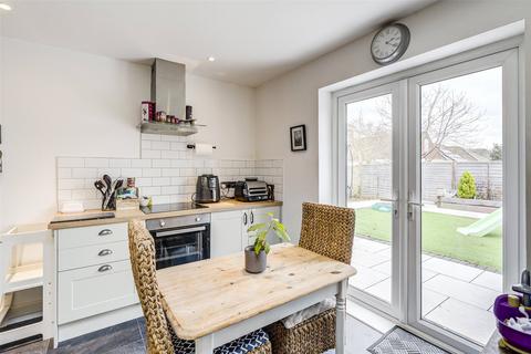 2 bedroom bungalow for sale, Glynde Avenue, Goring By Sea, Worthing, West Sussex, BN12