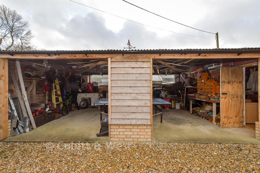 Workshop/Outbuildings